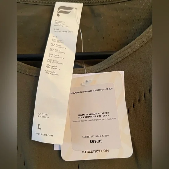 Fabletics Seamless Sculpt Long Sleeve Crop Top Olive Green Workout Top L NWT - Picture 6 of 7